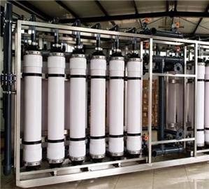 Chaîne de production de l'eau minérale traitement de l'eau d'uF