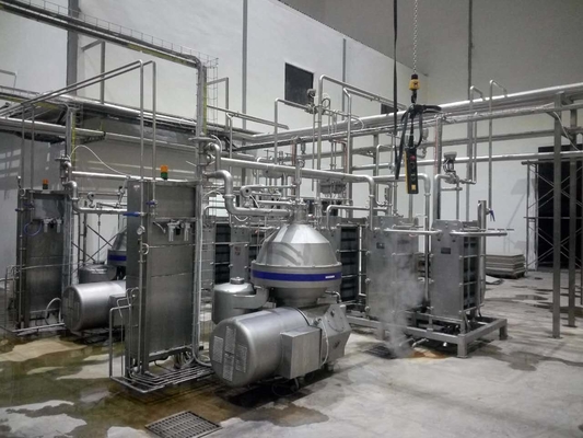 Fabrication de lait aromatisé personnalisé à haut coût Ligne de transformation complète de lait de banane / vanille Machine à lait avec PLC