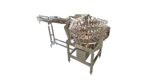 Machine à casser des œufs avec fonction de séparation de tasse pour le produit à base d'œufs pleins de jaunes blancs
