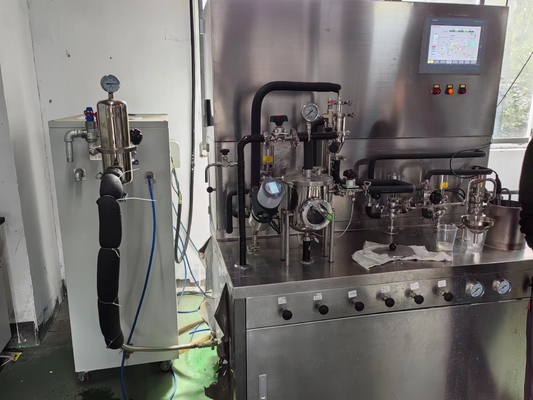 Stérilisateur aseptique VTIS / Stérilisation par traitement flash UHT pour la crème de noix de coco / Laboratoire Uht machine de transformation du lait