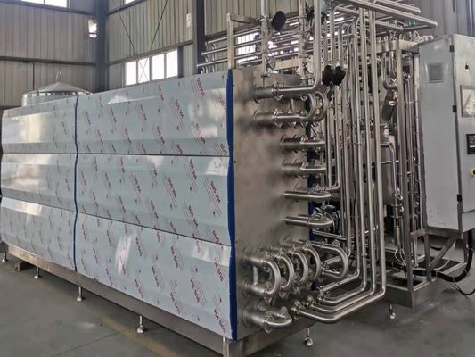 Équipé basé sur la capacité de production d'un autoclave stérilisateur à température ultra élevée assurant la sécurité et la stérilisation des produits liquides