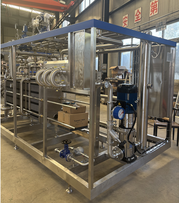 500 à 20000 litres par heure Capacité de pasteurisation Stérilisateur en acier inoxydable 304 ou 316 pour la transformation des aliments et des boissons